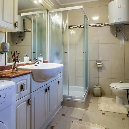 Awesome In With Wifi Apartment